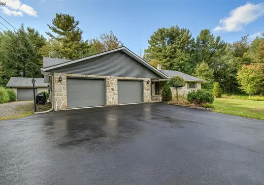 Bungalow à vendre - 815 Rue Yvon, Acton Vale, J0H1A0