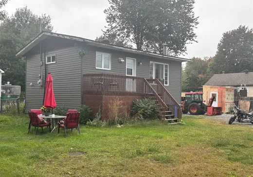 Maison à vendre - 243 45e Avenue, Pointe-Calumet, J0N 1G0