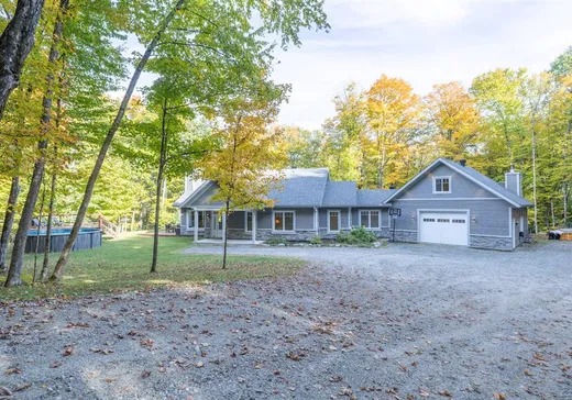 Maison à vendre - 35 Rue de la Montagne, Saint-Faustin, J0T 1B0