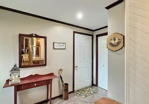 House for sale - 4 Rue Fortier, Warwick, J0A 1M0