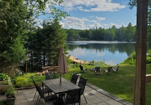 Maison à vendre - 186 Ch. de la Montagne, Lac-Saguay, J0W 1L0