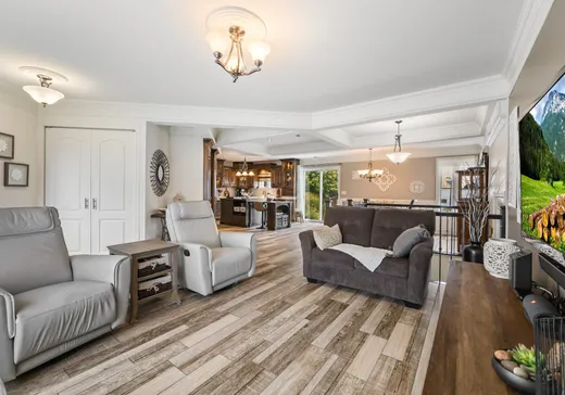 Maison à vendre - 505 Rue St-Georges, Acton Vale, J3B 2V8