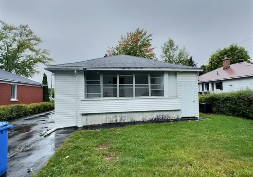 Maison à vendre - 261 Rue St-Viateur, Granby, J2G 5S8
