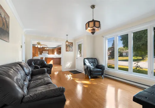 Maison à vendre - 1212 Rue Montcalm, Valcourt, J0E 2L0