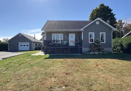 Bungalow à vendre - 2450 Rue Préfontaine, Lyster, G0S1V0