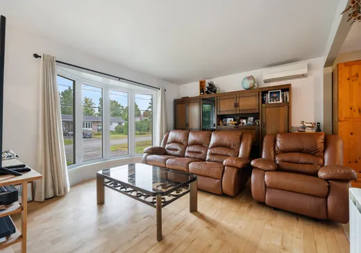Maison à vendre - 185 9e Rang O., Granby, J2H 0X1