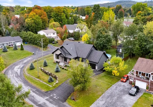 Maison à étages à vendre - 135 Rue des Cajuns, Dunham, J0E1M0