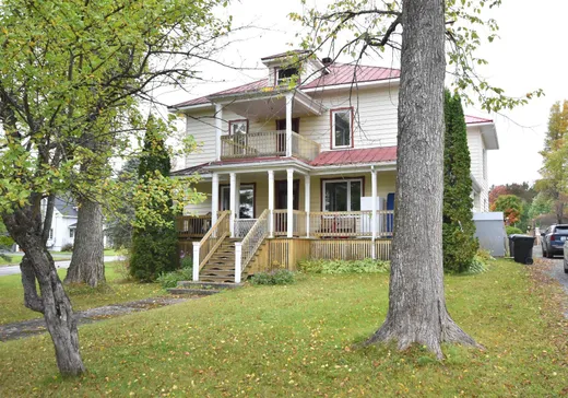 Maison à étages à vendre - 2 Rue Principale E., Rimouski, G0K1T0