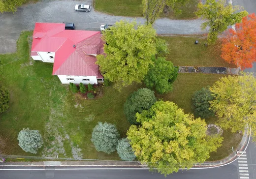 Maison à vendre - 2 Rue Principale E., Rimouski, G0K 1T0