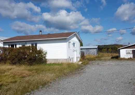Two or more stories for sale - 589 Route 111, Trécesson, J0Y2S0