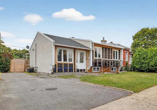 Maison à vendre - 201 Rue Montaigne, Sainte-Thérèse, J7E 5J5
