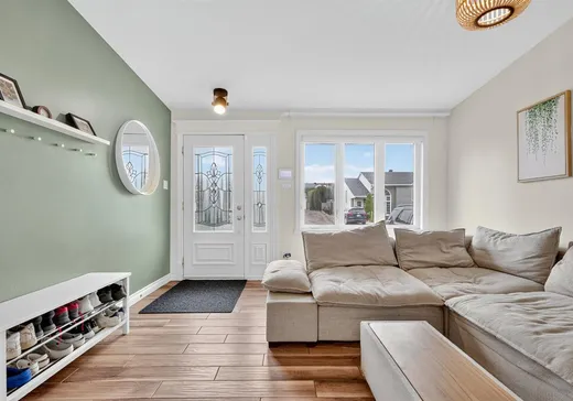 Maison à vendre - 201 Rue Montaigne, Sainte-Thérèse, J7E 5J5