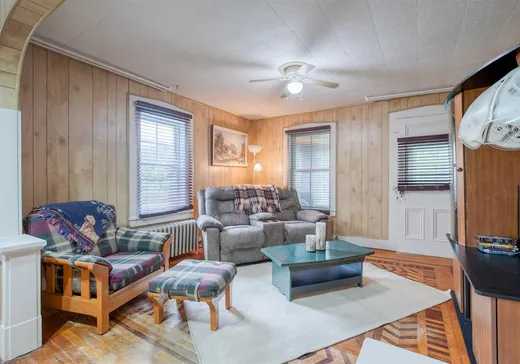 Maison à vendre - 5 Rue Victoria N., Bedford, J0J 1A0