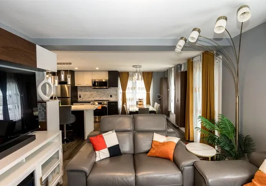 Maison à vendre - 27 Rue Phoenix, Granby, J2G 5H5