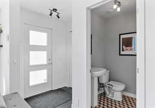 House for sale - 410 Rue du Moissonneur, La Prairie, J5R 0P6