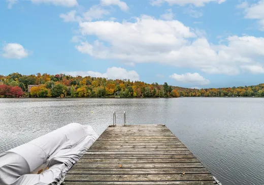 House for sale - 1899 Ch. du Lac-des-Becs-Scie O., Saint-Sauveur, J0R 1R1