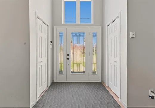 Maison à vendre - 700 Rue des Oeillets, Drummondville, J2C 7T2