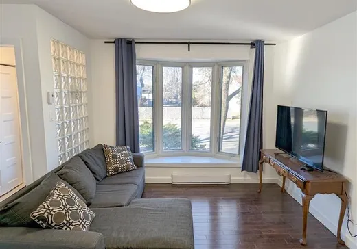 Bungalow for sale - 5375 Rue Perlini, St-Hubert, J3Y1T9