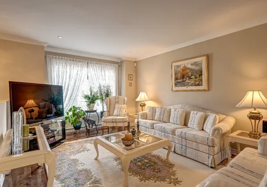 Maison à vendre - 2452 Rue de Tivoli, Laval (Auteuil), H7K 0B6