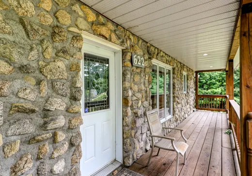 Maison à vendre - 622 Ch. du Lac-Bertrand, St-Hippolyte, J8A 1C4