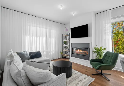 Maison à vendre - 11 Rue de la Vallée, St-Hippolyte, J8A 0K8
