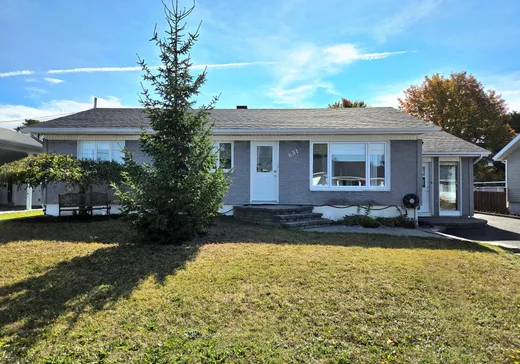 Maison à étages à vendre - 631 Rue de la Frégate, Rimouski, G5L1K9