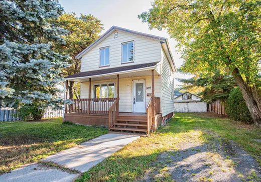 Maison à étages à vendre - 356 13e Rue, Amos, J9P3G2