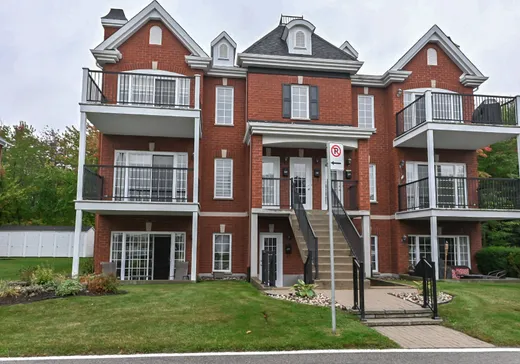 Condo for sale - 2172 Boul. des Pins, Sainte-Marthe-sur-le-Lac, J0N1P0
