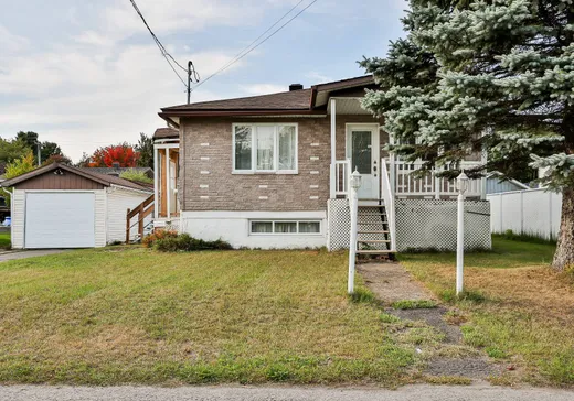 Two or more stories for sale - 14 53e Avenue O., Blainville, J7C2K7