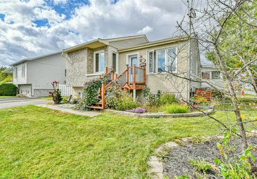 Maison à vendre - 715 Rue du Boisé, Saint-Jérôme, J7Z 6T8