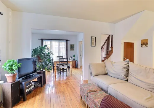 Maison à vendre - 3657 Rue Laviolette, Lac-Mégantic, G6B 1V3