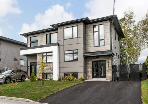 Maison à étages à vendre - 561 Rue d'Hochelaga, Sherbrooke, J1N1E3
