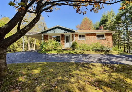 Maison à vendre - 204 Rue André-Vanier, Sherbrooke, J1N 3H3