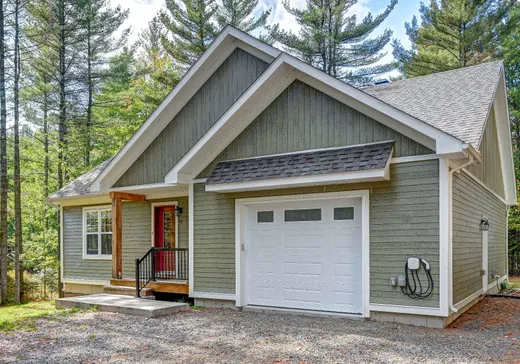 Maison à étages à vendre - 13 Rue Charles-Rodrigue, Gore, J0V1K0