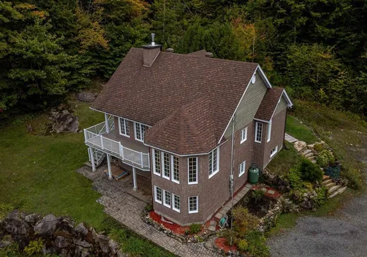 Maison à vendre - 132 Ch. Fournel, Ste-Anne-Des-Lacs, J0R 1B0