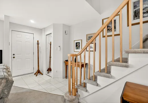 Maison à vendre - 2000 Rue des Becs-Scies, Laval (Sainte-Rose), H7L 5N6