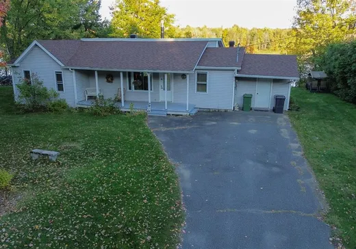 House for sale - 7470 Boul. Allard, Drummondville, J2A 2S8