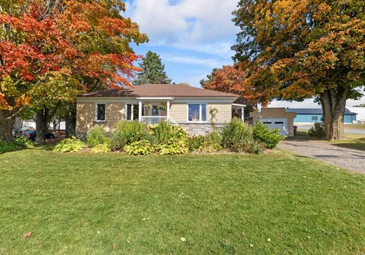 Bungalow à vendre - 1161 Rue St-Joseph, Asbestos, J0A1L0