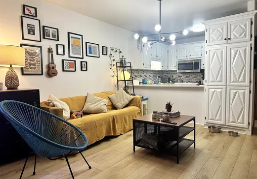 Condo à vendre - 2245 Rue St-Jacques, St-Henri (Île de Montréal), H3J1H6