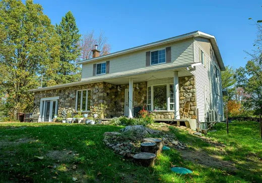 Maison à vendre - 610Z Rue Carey, Sainte-Sophie, J5J 1P9