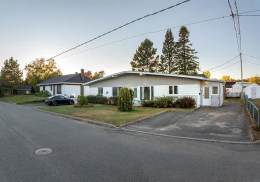 Bungalow à vendre - 3 Rue Grenier, Beauport, G1C3R5