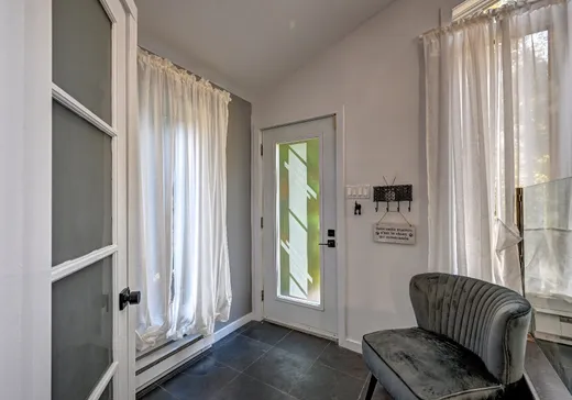 Maison à vendre - 205 Ch. de la Corniche, Saint-Sauveur, J0R 1K0