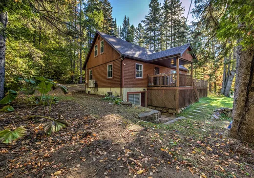 Maison à vendre - 663 Ch. Guénette, Sainte-Marguerite-du-Lac-Masson, J0T 1L0