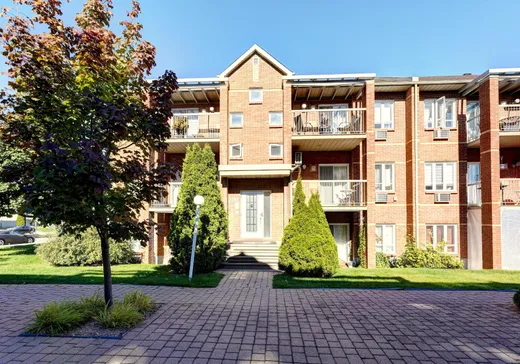 Condo for sale - 2975 Boul. René-Laennec 201, Laval (Auteuil), H7K3V6