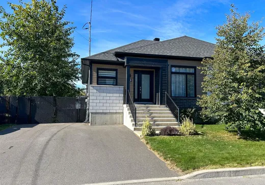 Bungalow à vendre - 435 Rue du Sémillon, Drummondville, J2B1V2