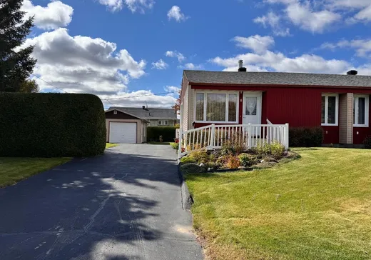 Bungalow à vendre - 8 Rue Daveluy, Victoriaville, G6P8V8