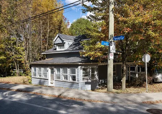 Paliers multiples à vendre - 1444 Rue Belvédère S., Sherbrooke, J1H4E3