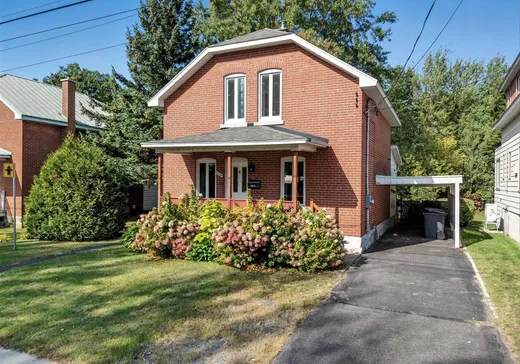 Maison à vendre - 1180 Rue Lalemant, Drummondville, J2B 5B4