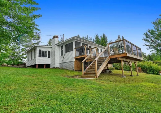 Maison à vendre - 145 Route 303, Otter Lake, J0X 2P0