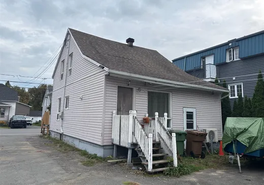 Maison à vendre - 47 Rue St-Henri, Victoriaville, G6P 3K3
